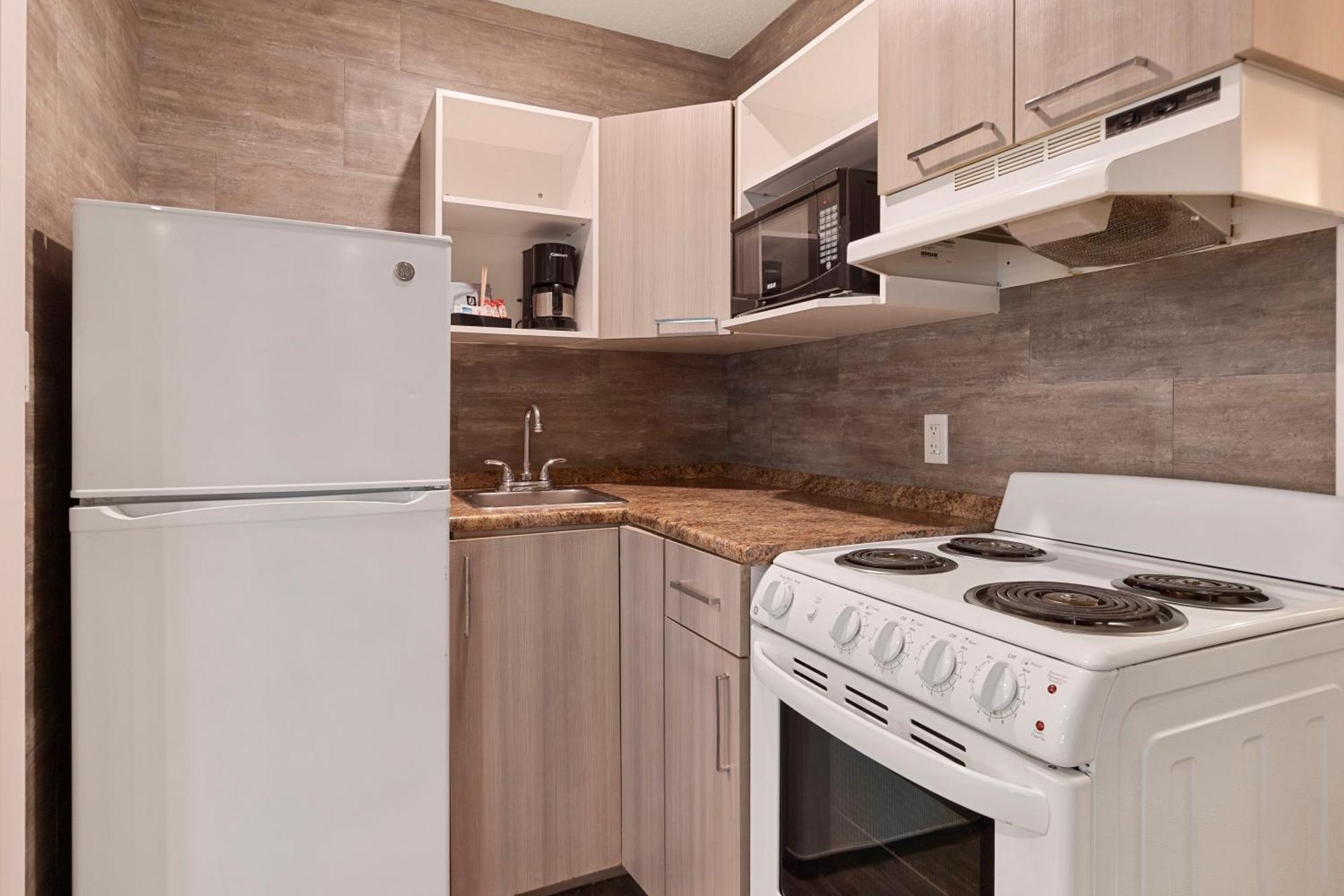Oasis Inn Келоуна Екстер'єр фото